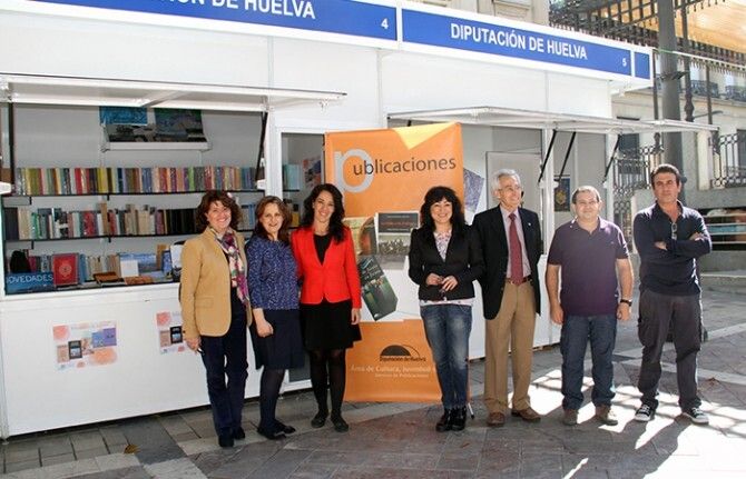 La Diputación 'invita' al burro ‘Platero’ a la Feria del Libro