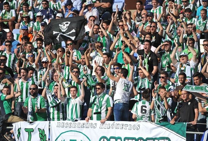 La mejor entrada de la temporada en el Colombino, con más de 500 cordobesistas