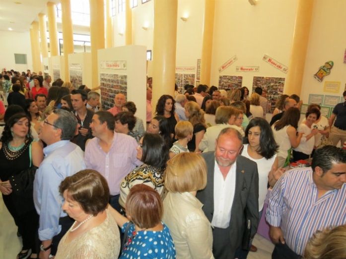 El Colegio Virgen de Montemayor de Moguer celebra sus 40 años con una gran fiesta de convivencia