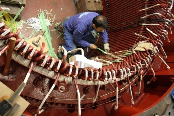 Electro Naval repara una de las máquinas de mayor tamaño del sector industrial andaluz
