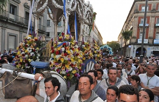 Más de 100 efectivos municipales se movilizarán en el regreso de las hermandades de El Rocío