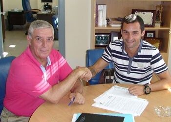El Recre ficha al lateral Cifuentes