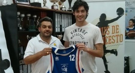 Modesto Carvajal, polivalente fichaje del Conquero-Huelva