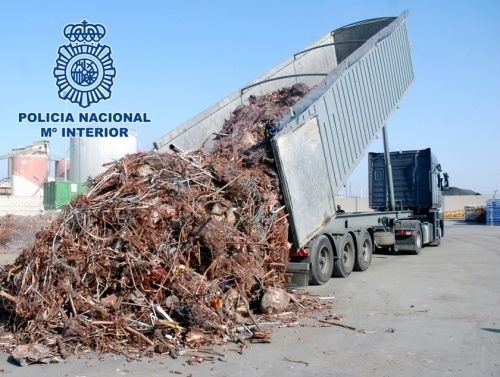 Cuatro detenidos en la provincia pertenecientes a una red dedicada a vender escombros a precio de cobre