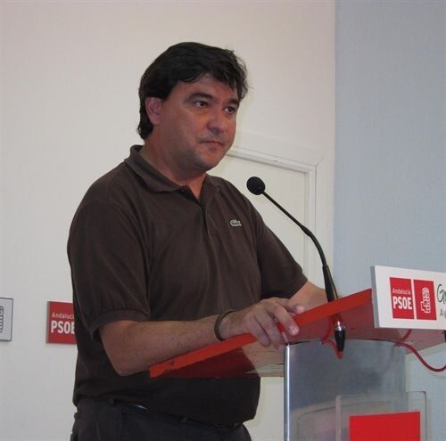 El PSOE instará en el pleno que se alcance un acuerdo con los comerciantes de Isla Chica