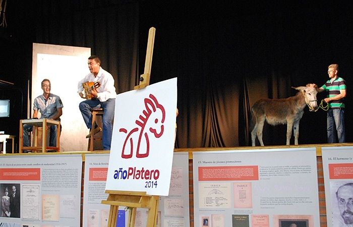 La burra 'Platerilla' visita la prisión
