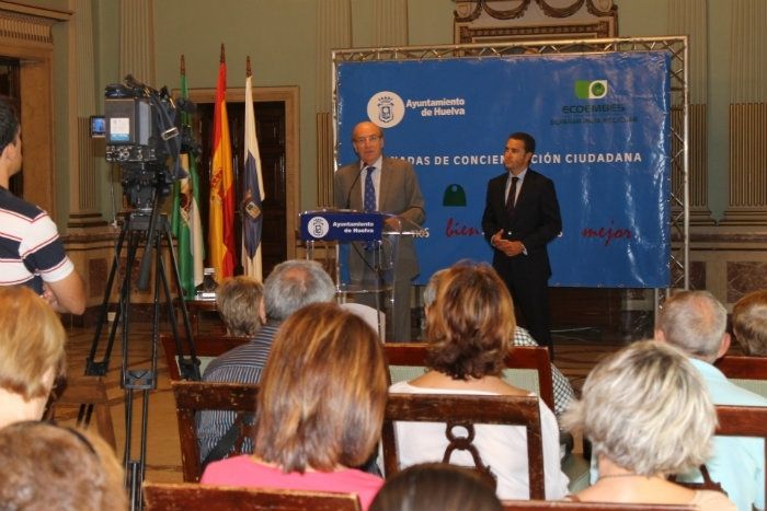 El alcalde anuncia que se adjudicará 'el mayor contrato de limpieza y mantenimiento de la historia de la ciudad”
