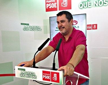 El PSOE critica al PP por 'entorpecer' la creación de empleo por 'su forma injusta de actuar con el PFEA'