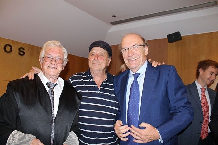 Juan José Domínguez recibió la Cruz de Honor de San Raimundo de Peñafort