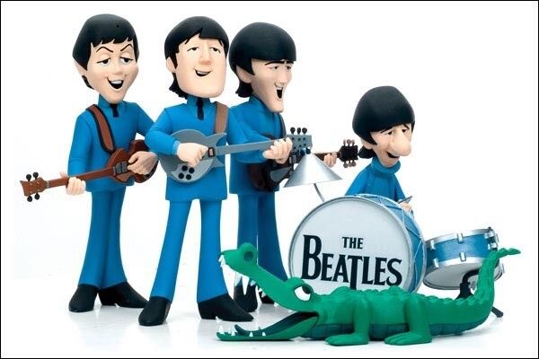 Los Beatles llegan al patio del Ayuntamiento de la mano de la Banda Sinfónica