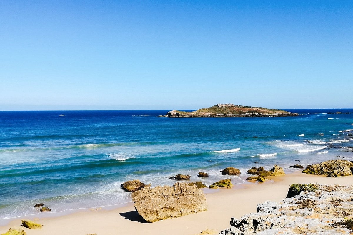 Praia da Ilha do Pessegueiro