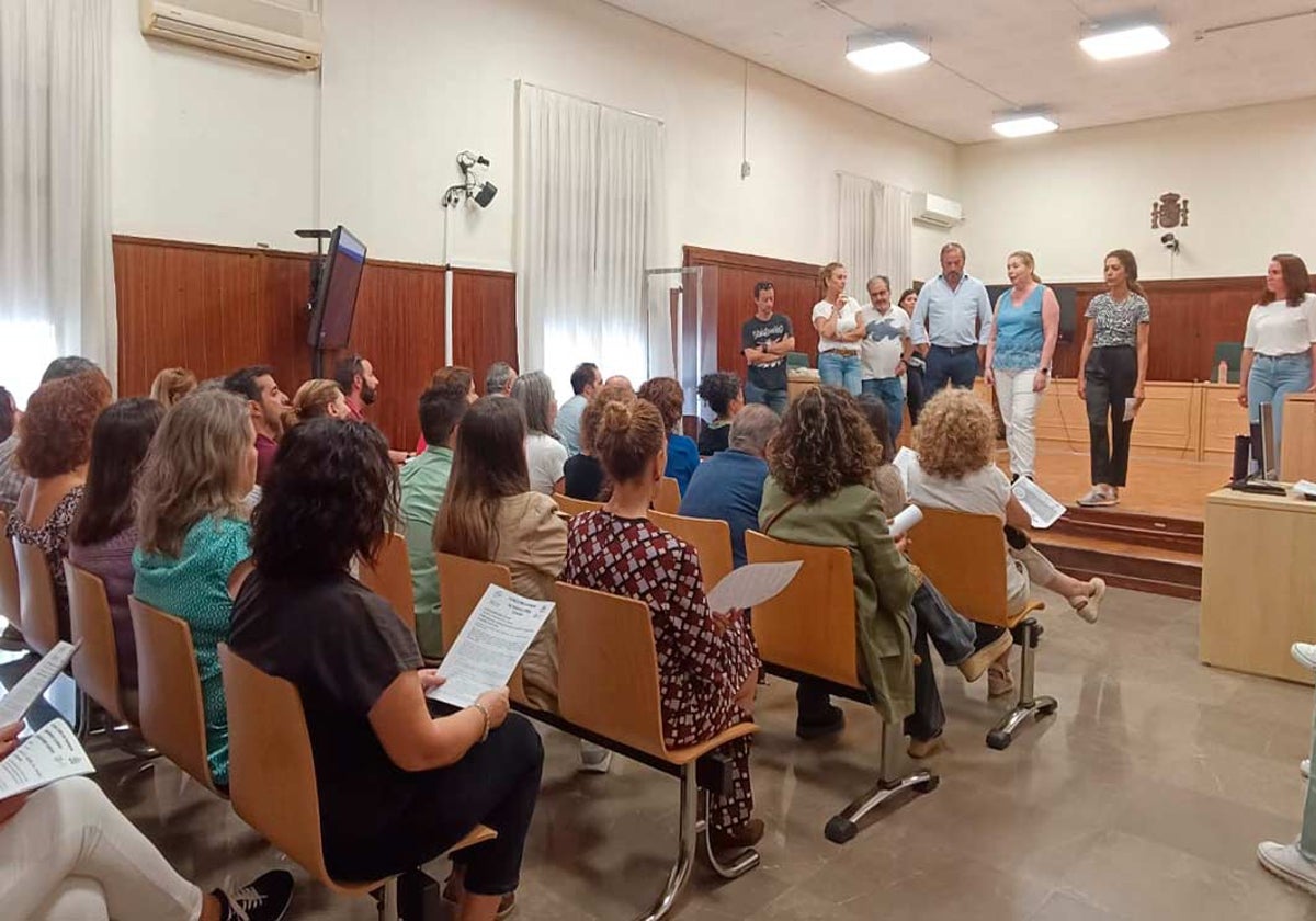 La asamblea celebrada en el Palacio de Justicia