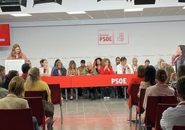 Elecciones Generales 2023: Cruz y Limón 'pasan' de la oposición y encabezarán las listas del PSOE de Huelva