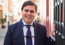 El alcalde de Punta Umbría, tajante: «Cobraré hasta 8.000 euros menos que la anterior alcaldesa»