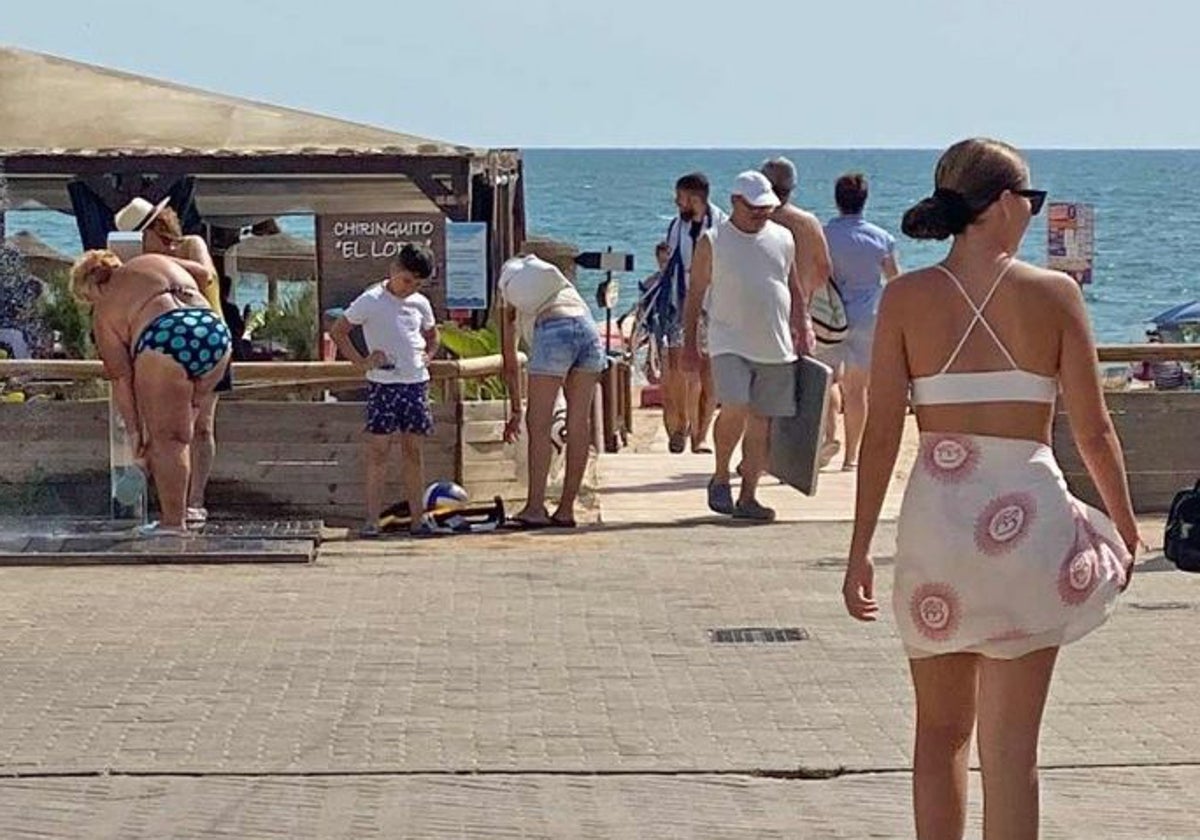 Uno de los accesos a la playa urbana de Punta Umbría