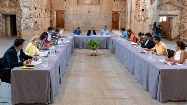 La iglesia inacabada donde tuvo lugar la reunión