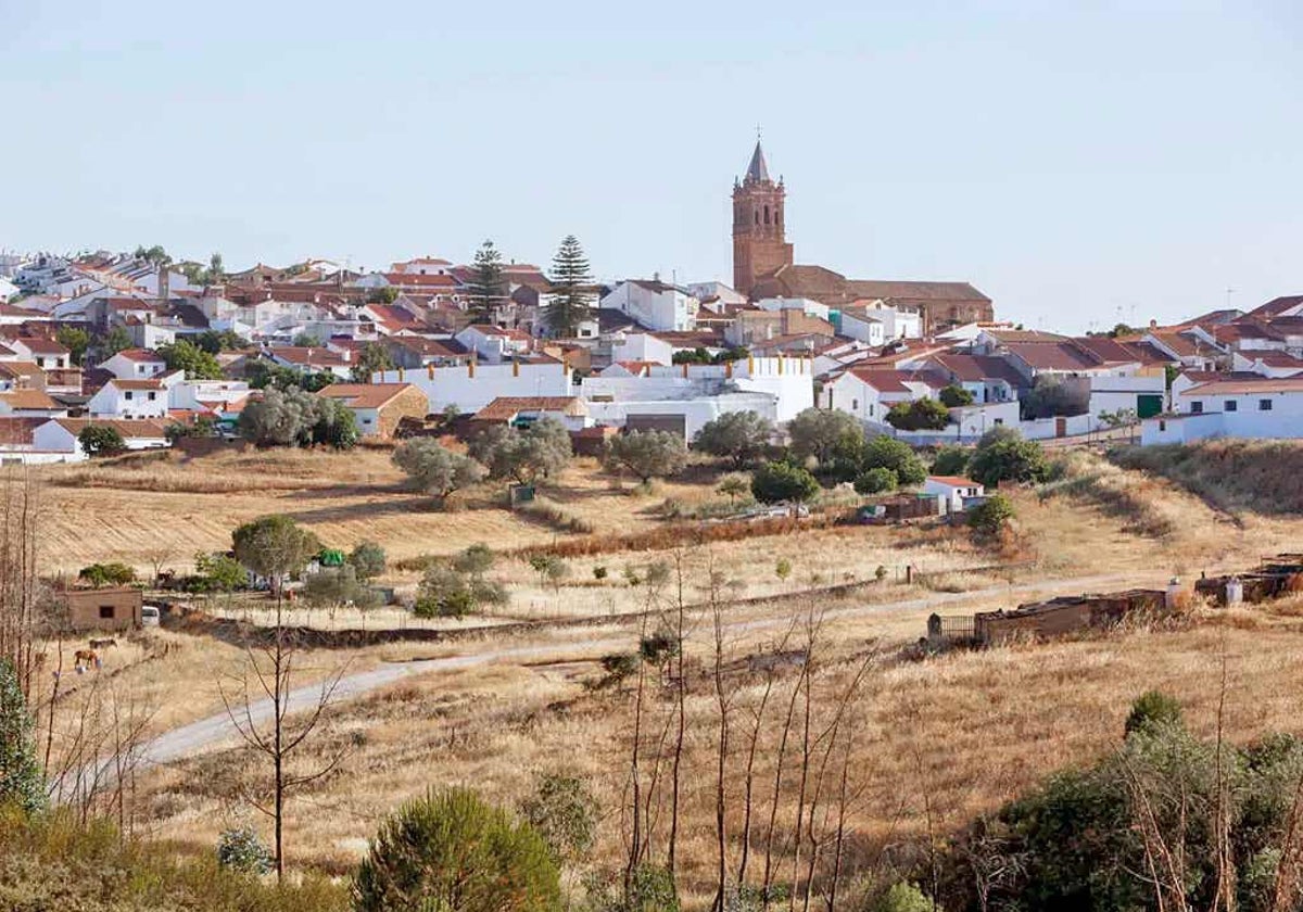 La localidad de Zalamea, en el Andévalo, donde las temperaturas podrían superar los 40 grados el domingo