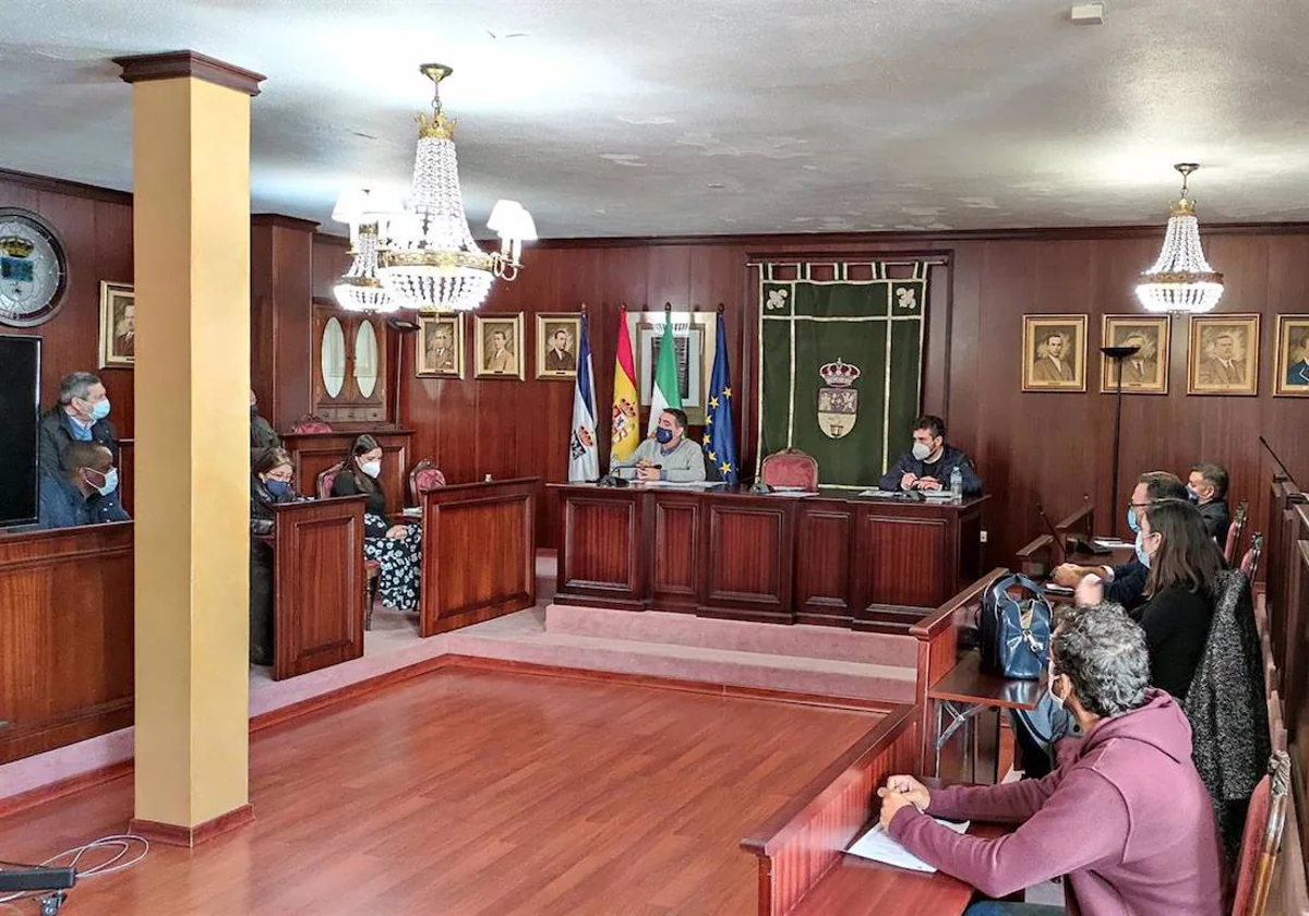 Pleno del Ayuntamiento de Lepe, en una imagen de archivo