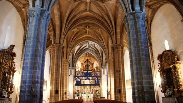 Interior de la Iglesia prioral de Nuestra Señora del Mayor Dolor en Aracena