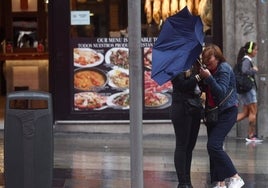 Alerta Naranja en Huelva por lluvia y viento: hasta cuándo dura y estas son las recomendaciones de seguridad