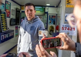 Las mejores imágenes que ha dejado en Huelva el sorteo de Lotería de Navidad 2023