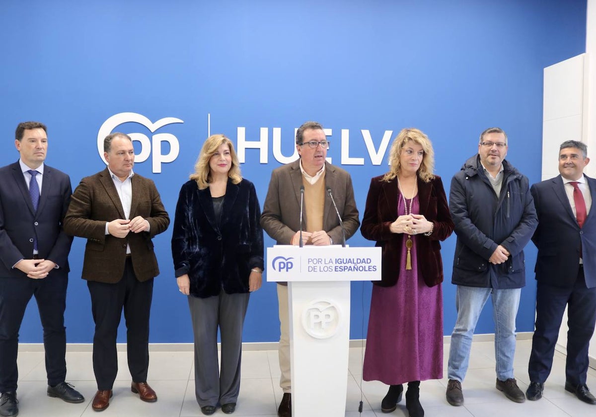 Dirigentes y cargos institucionales del PP de Huelva, este lunes