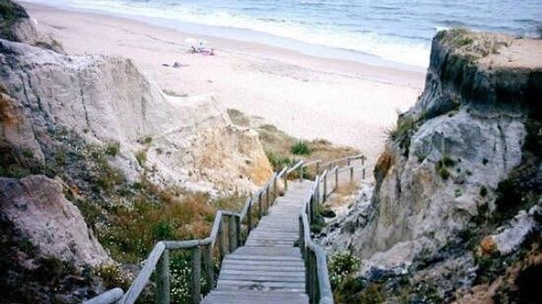 Bajada a la playa de Cuesta Maneli