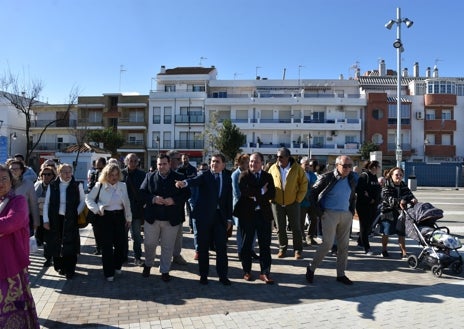 Imagen secundaria 1 - La inauguración del nuevo espacio en Punta Umbría ha tenido lugar con la presencia del alcalde y el presidente de la Diputación