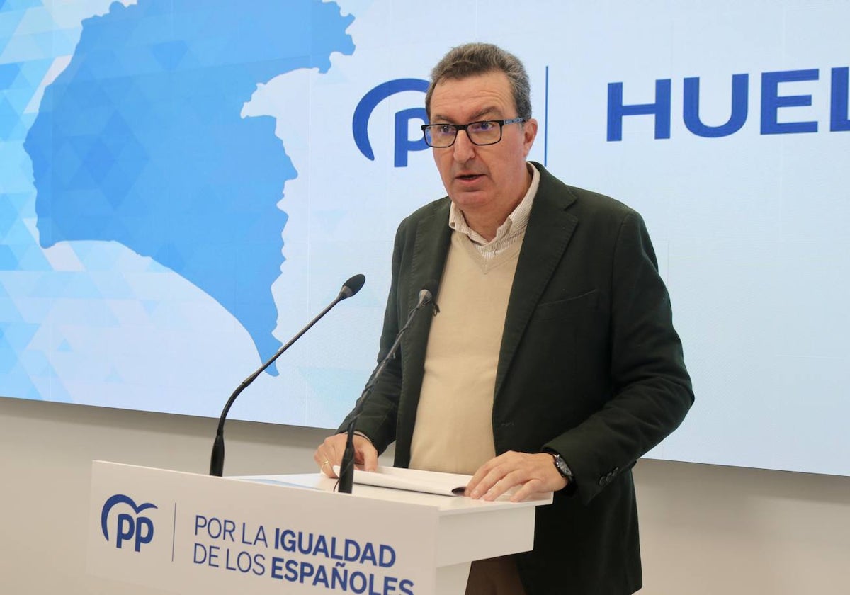 El presidente del PP de Huelva, Manuel Andrés González