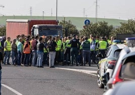 Huelva se libra (en principio) de los cortes de los agricultores esta semana