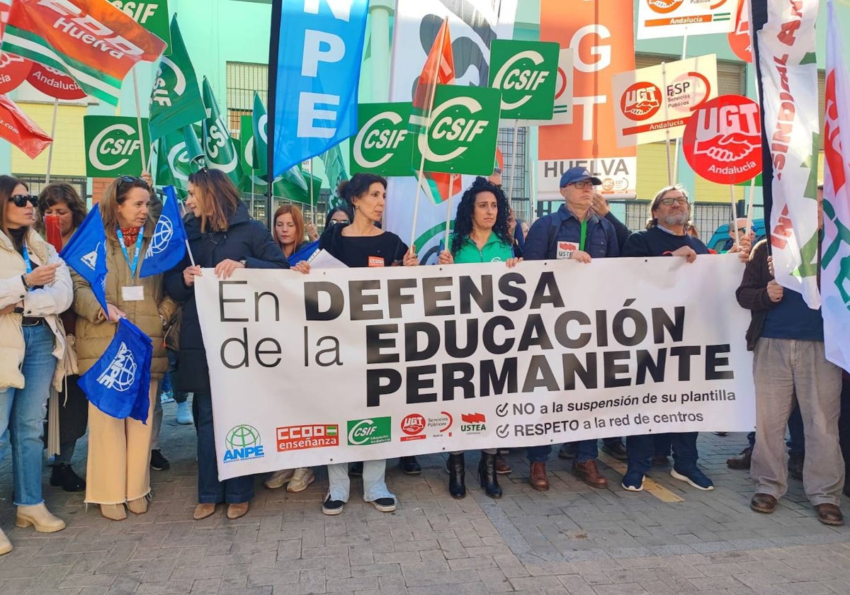 Movilización intersindical en el C.E.PER Los Esteros de Huelva