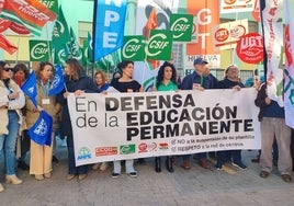 Protestas sindicales contra el proyecto de decreto para los Centros de Educación Permanente en Andalucía