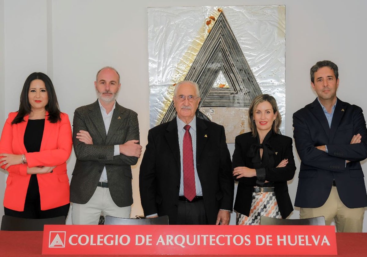 La junta de gobierno del Colegio de Arquitectos