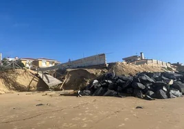 Imagen del estado de El Portil tras las mareas vivas del mes de enero