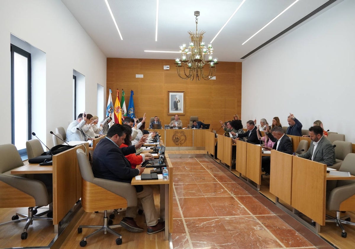 El pleno ordinario de la Diputación de Huelva celebrado esta mañana