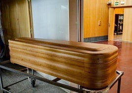 Una empresa precisa de ocho personas para trabajar en varios tanatorios de Huelva