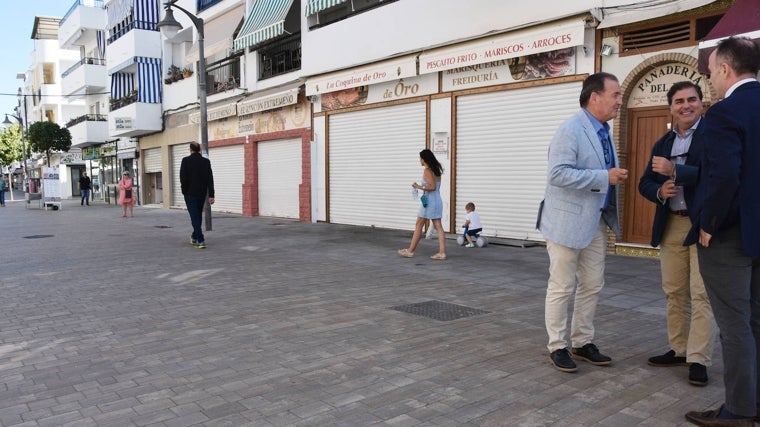 El tramo de la calle Ancha que ha sido sometido a arreglos de saneamiento y solería