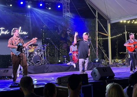 Imagen secundaria 1 - Las imágenes de toda una semana de fiesta en San Juan del Puerto