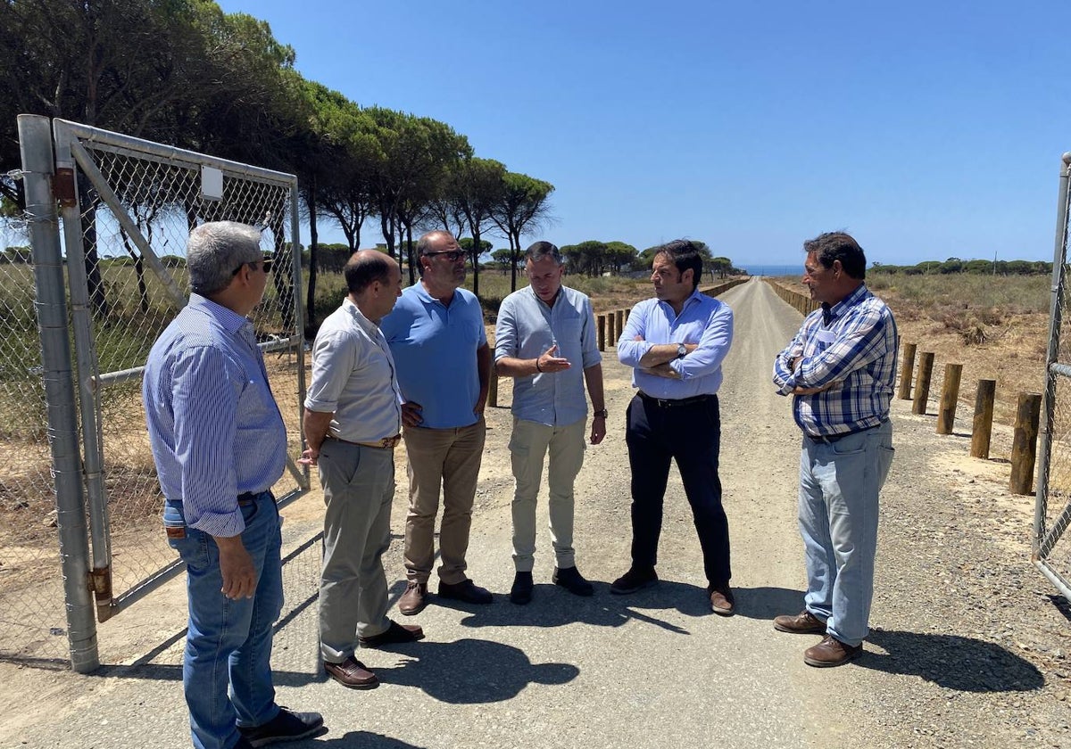 Visita al aparcamiento de la playa del Pico de Loro de Mazagón, dentro del Espacio Natural de Doñana
