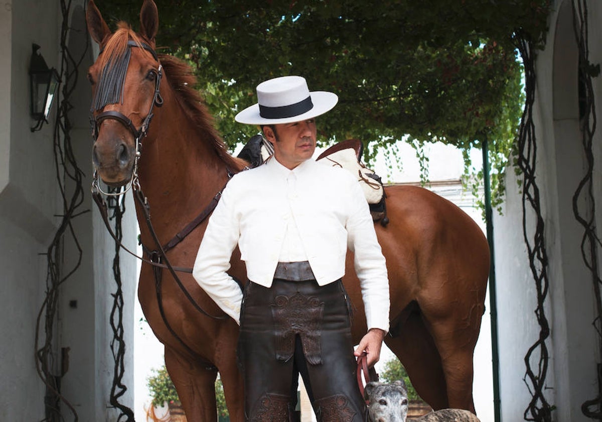 José León pesentará en Palos el espectáculo 'Tierra de Caballos'