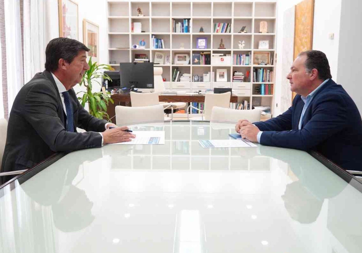 David Toscano y el vicepresidente de la Red Transnacional Atlántica, Juan Marín