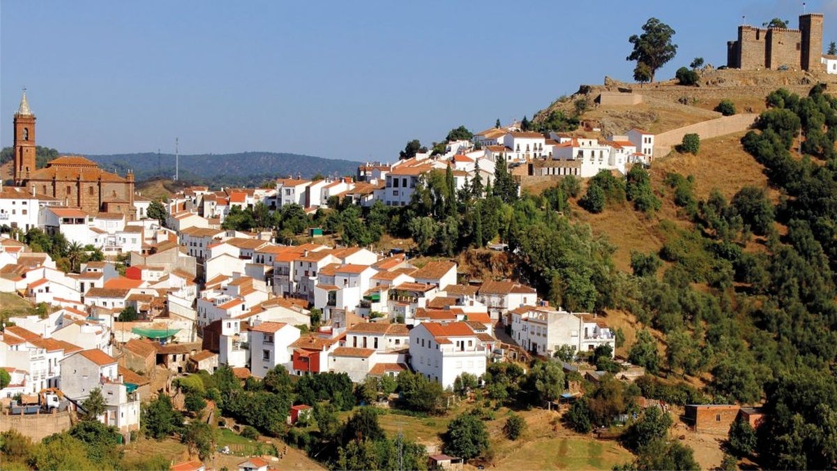 Panorámica de Cortegana, uno de los cinco pueblos mágicos de Huelva