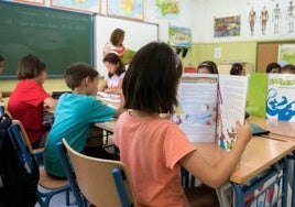 La vuelta al cole menos bulliciosa en Huelva: arranca el curso con la mayor bajada histórica de  estudiantes