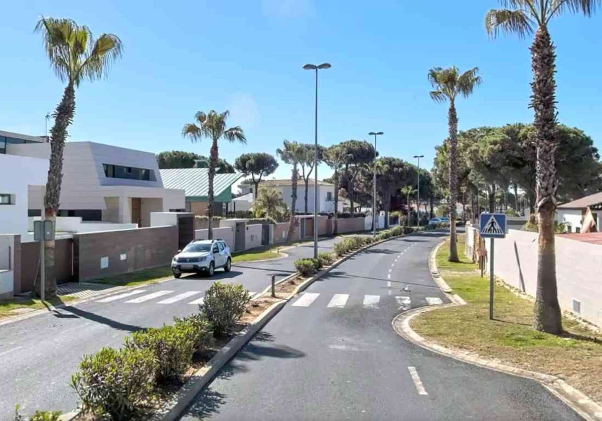 Un calle de la urbanización La Monacilla