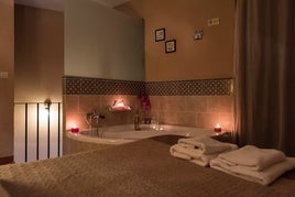 Casas románticas con jacuzzi para celebrar en día de San Valentín en la provincia de Huelva