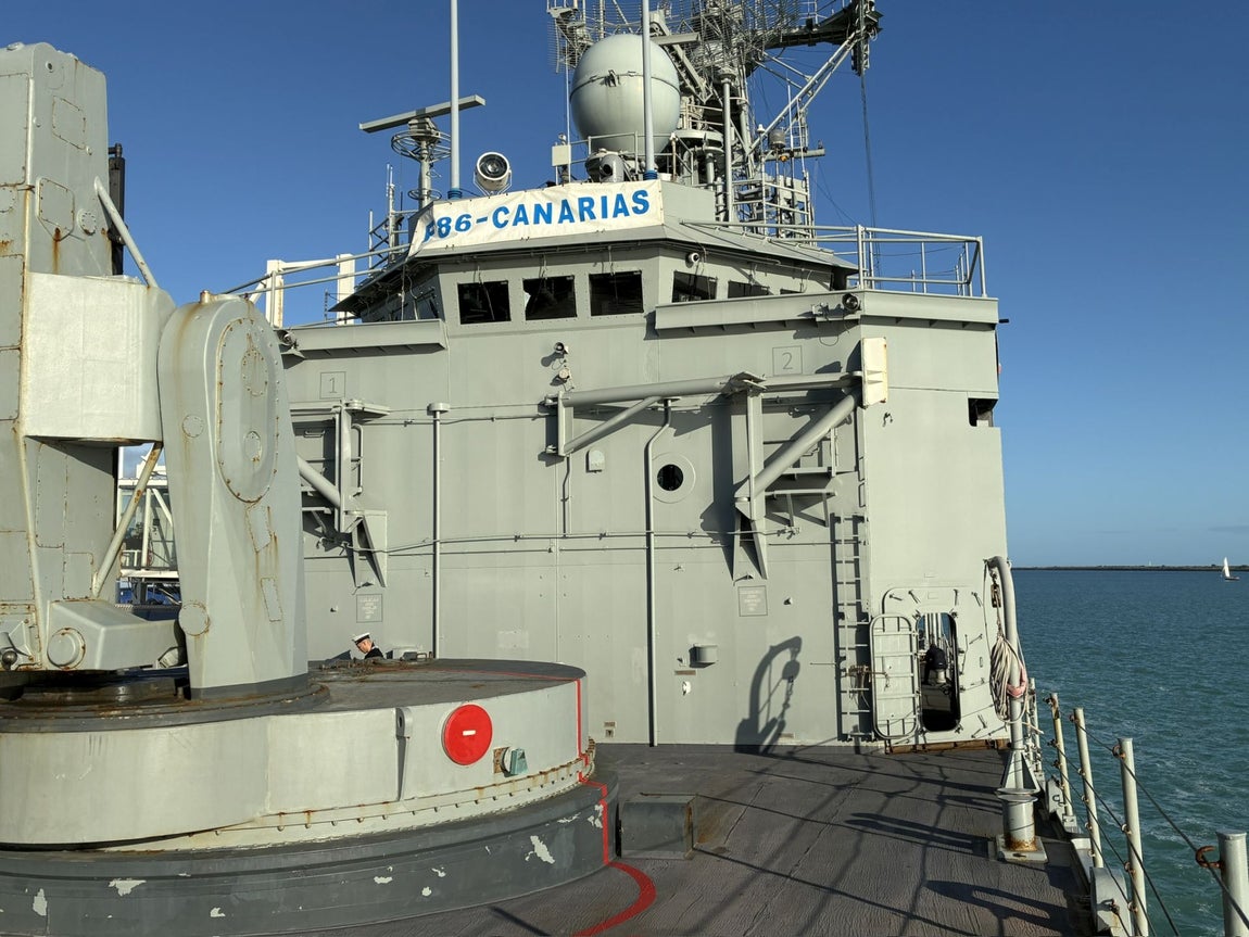 La escala en Huelva de la Fragata Canarias, en imágenes