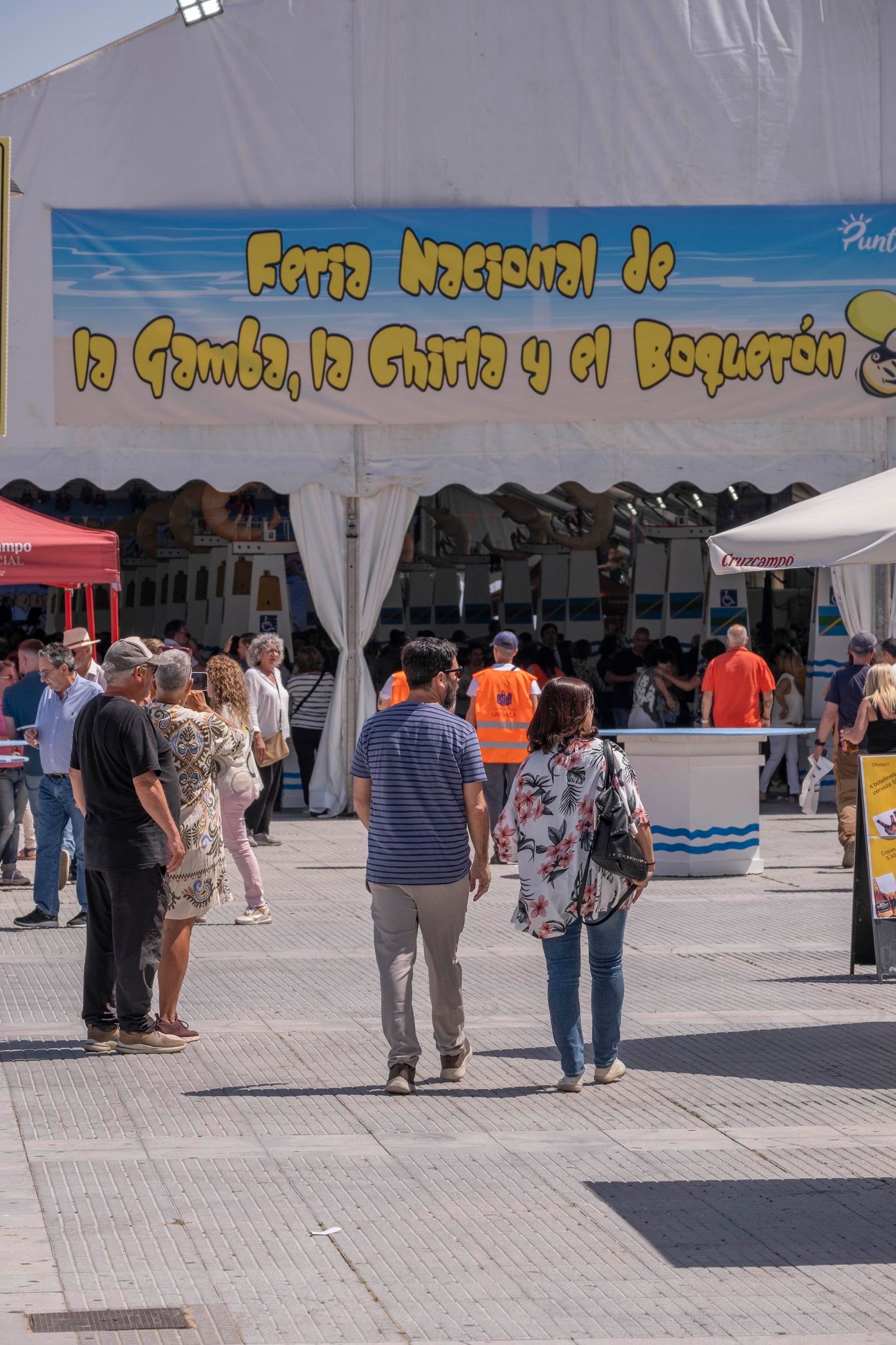La jornada inaugural de la Feria de la Gamba de Punta Umbría, en imágenes