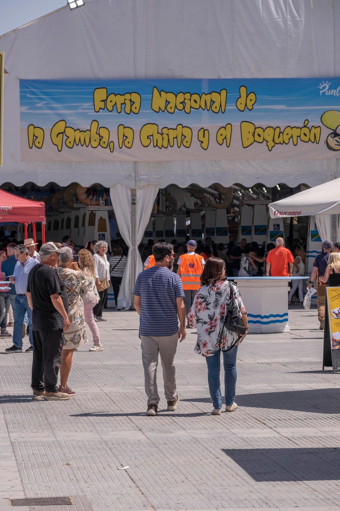 La jornada inaugural de la Feria de la Gamba de Punta Umbría, en imágenes