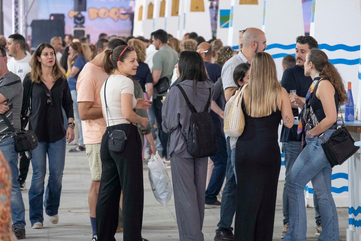 La celebración del 26 de Abril y la Feria de la Gamba de Punta Umbría, en imágenes