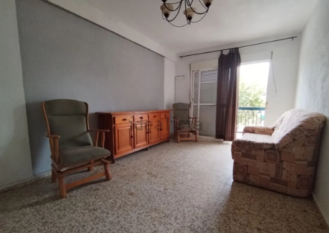Imagen secundaria 1 - Sale a la venta por 70.000 euros un piso de tres habitaciones en plena costa de Huelva